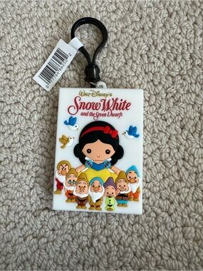 Disney “Snow White & the Seven Dwarfs Poster” Bag Clip!